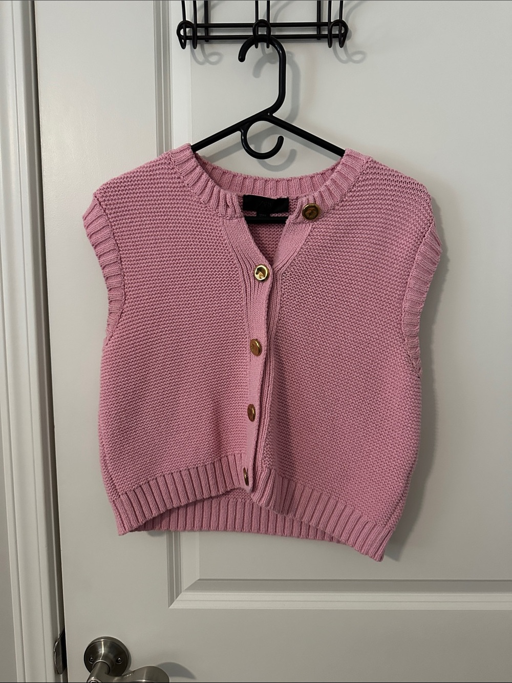 Zara Pink Sleeveless Button-Front Knit Vest